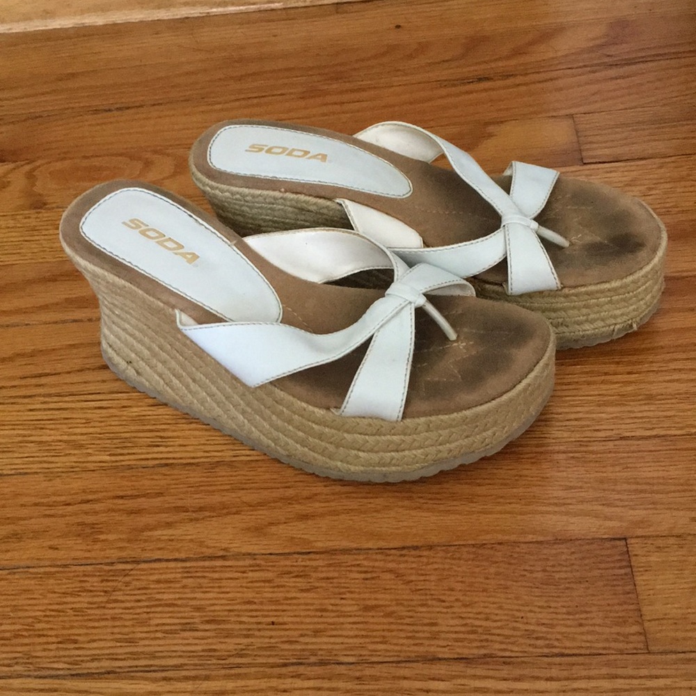 Platform sandals